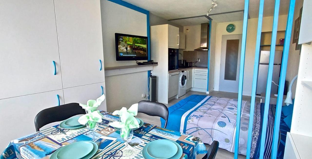 Апартаменты Hypercenter 27 M With Wifi And Shared Pool Фрежюс Экстерьер фото