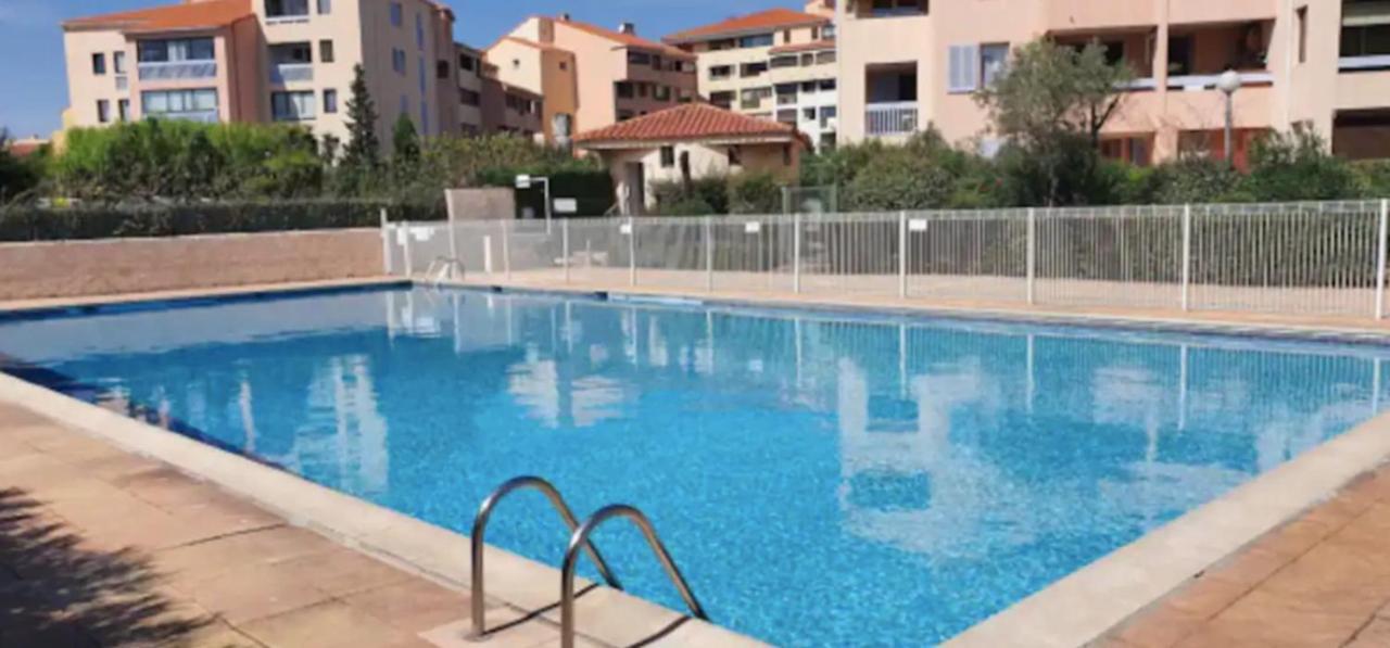 Апартаменты Hypercenter 27 M With Wifi And Shared Pool Фрежюс Экстерьер фото